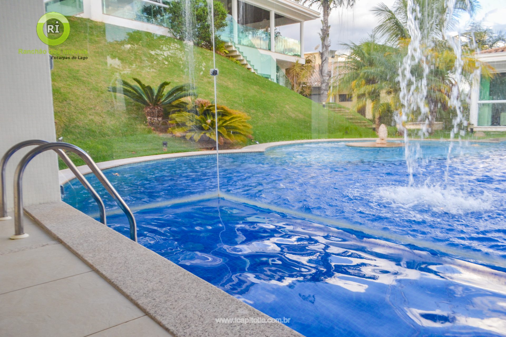 Marina House for Sale in Escarpas do Lago - Foto 18