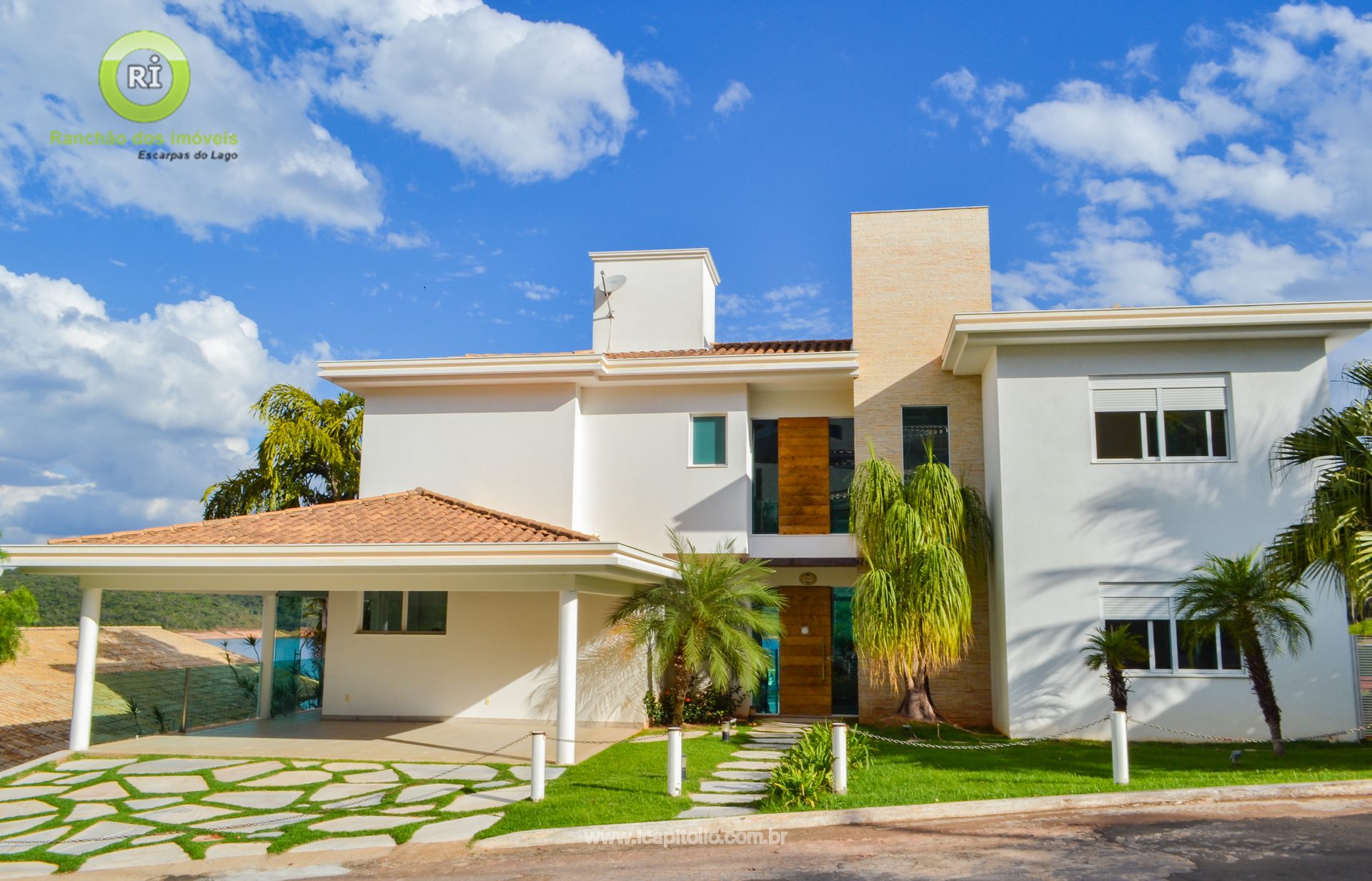 Marina House for Sale in Escarpas do Lago - Foto 2
