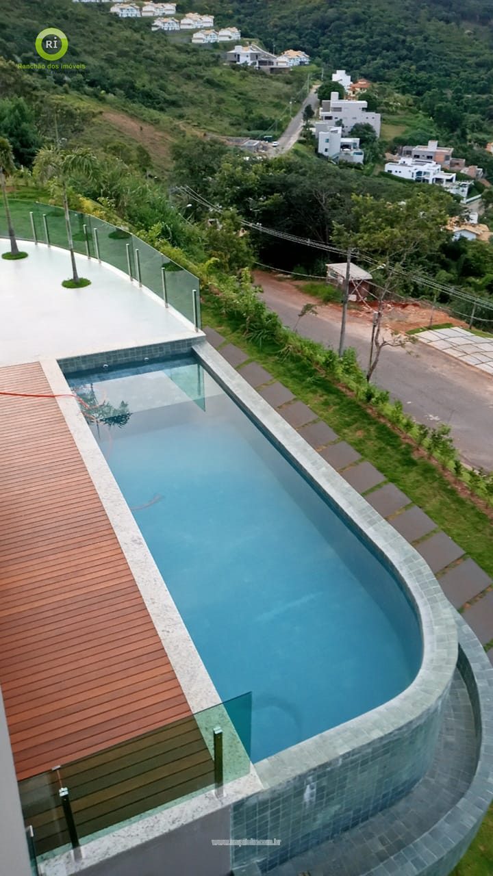 House for Sale in Escarpas do Lago