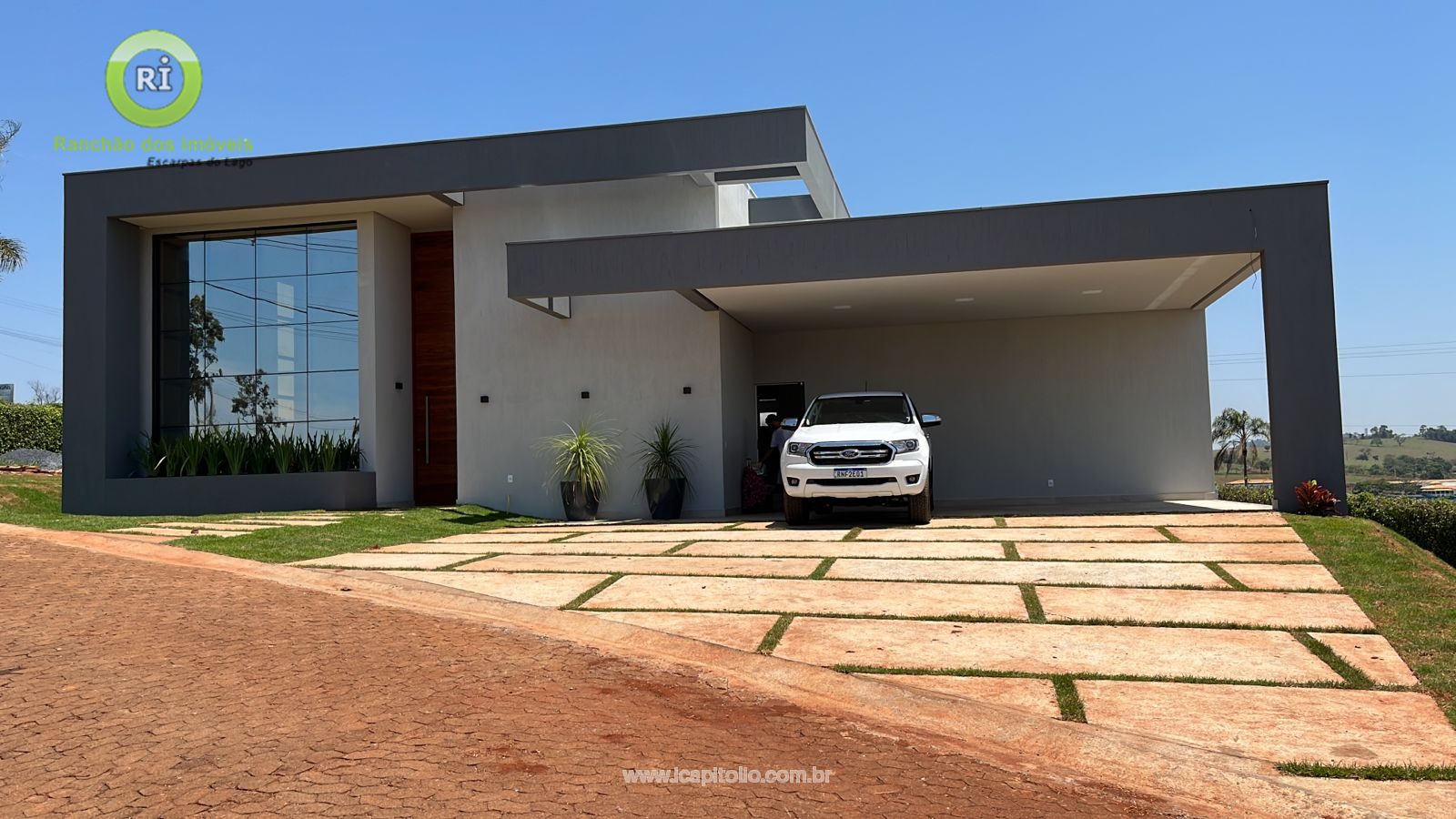 Casa para Vender Pontal de Escarpas - Foto principal