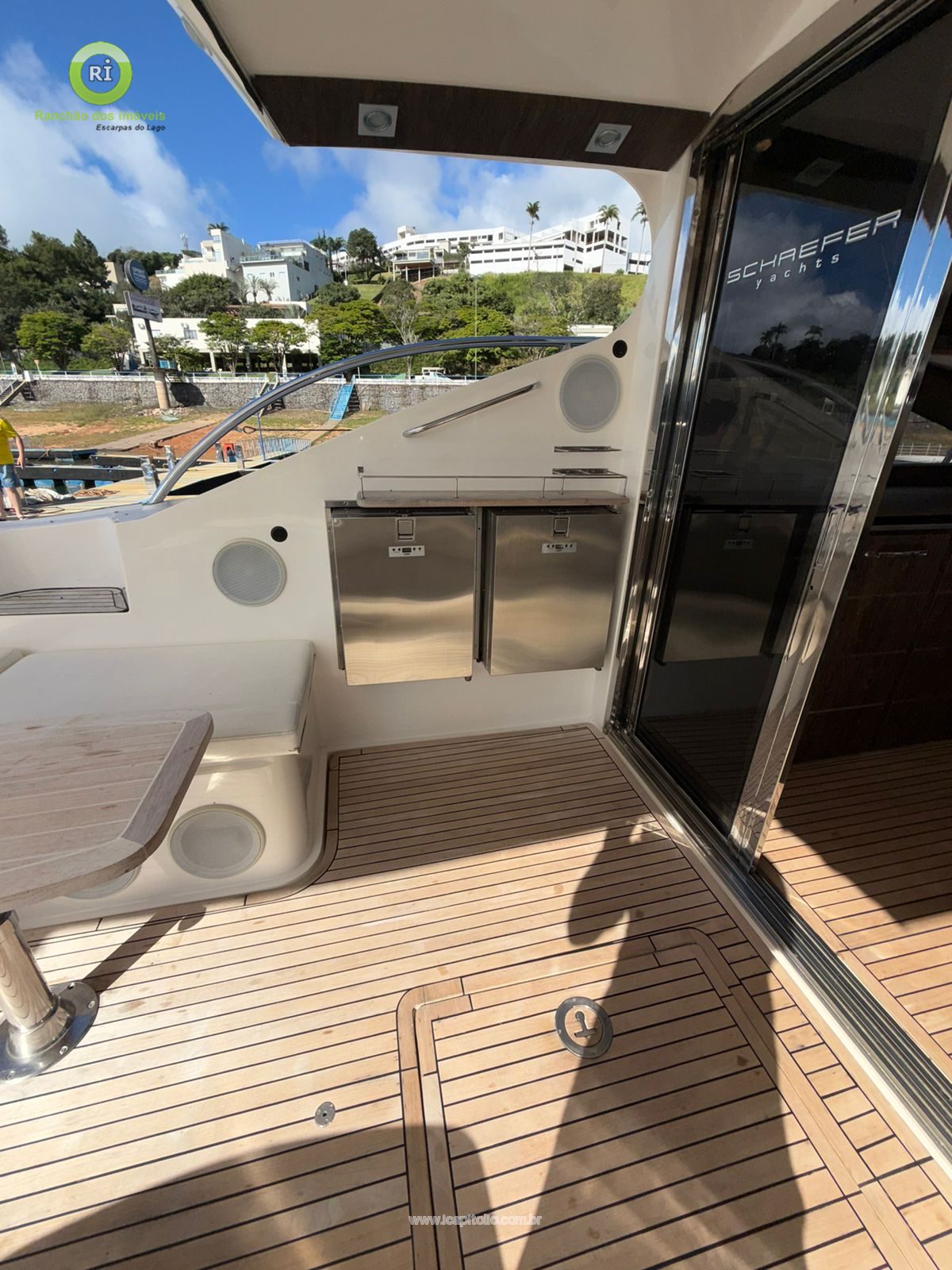 Boat for Rent in Escarpas do Lago - Foto 11