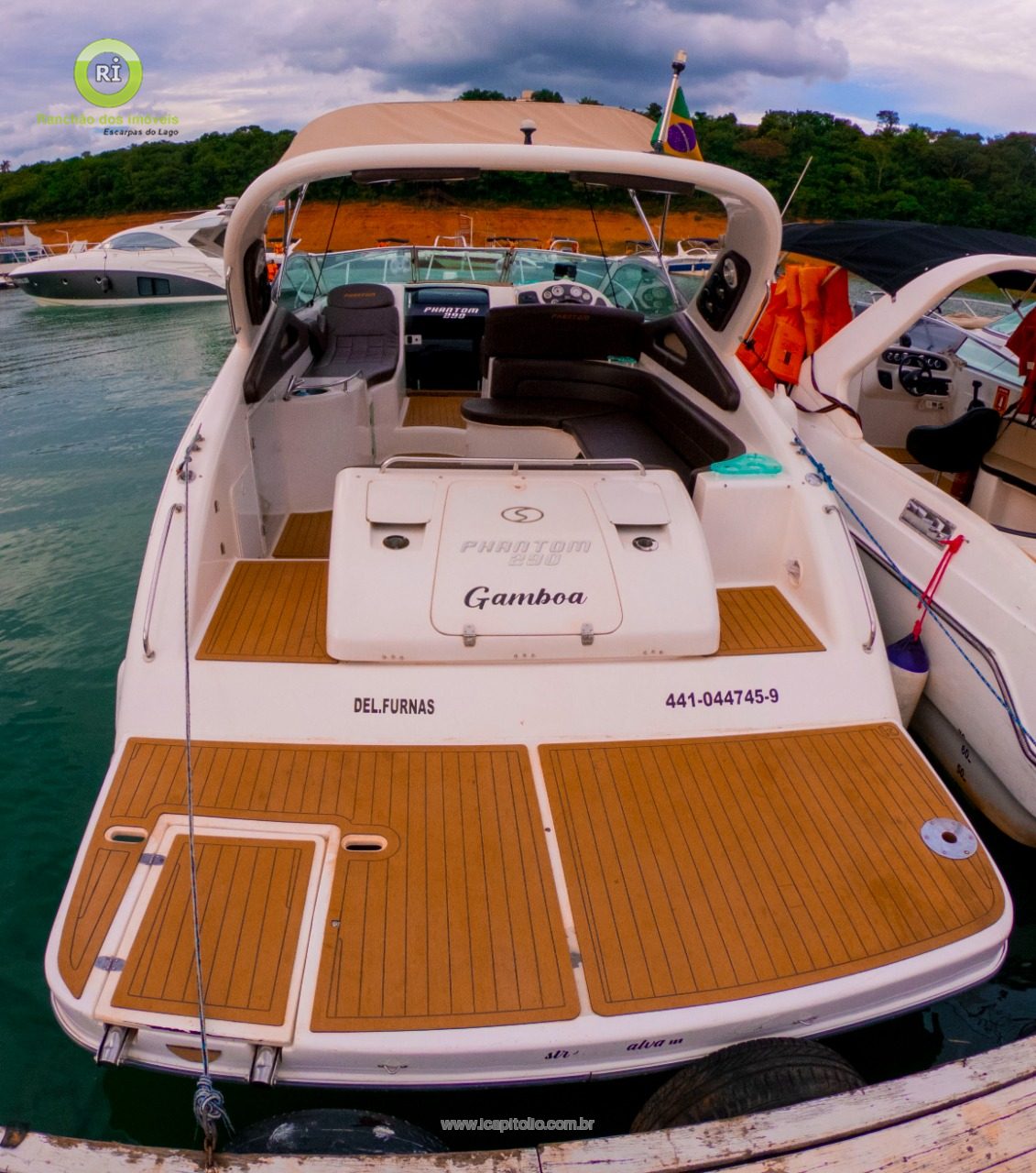 Speedboat for Rent in Escarpas do Lago - Foto 6