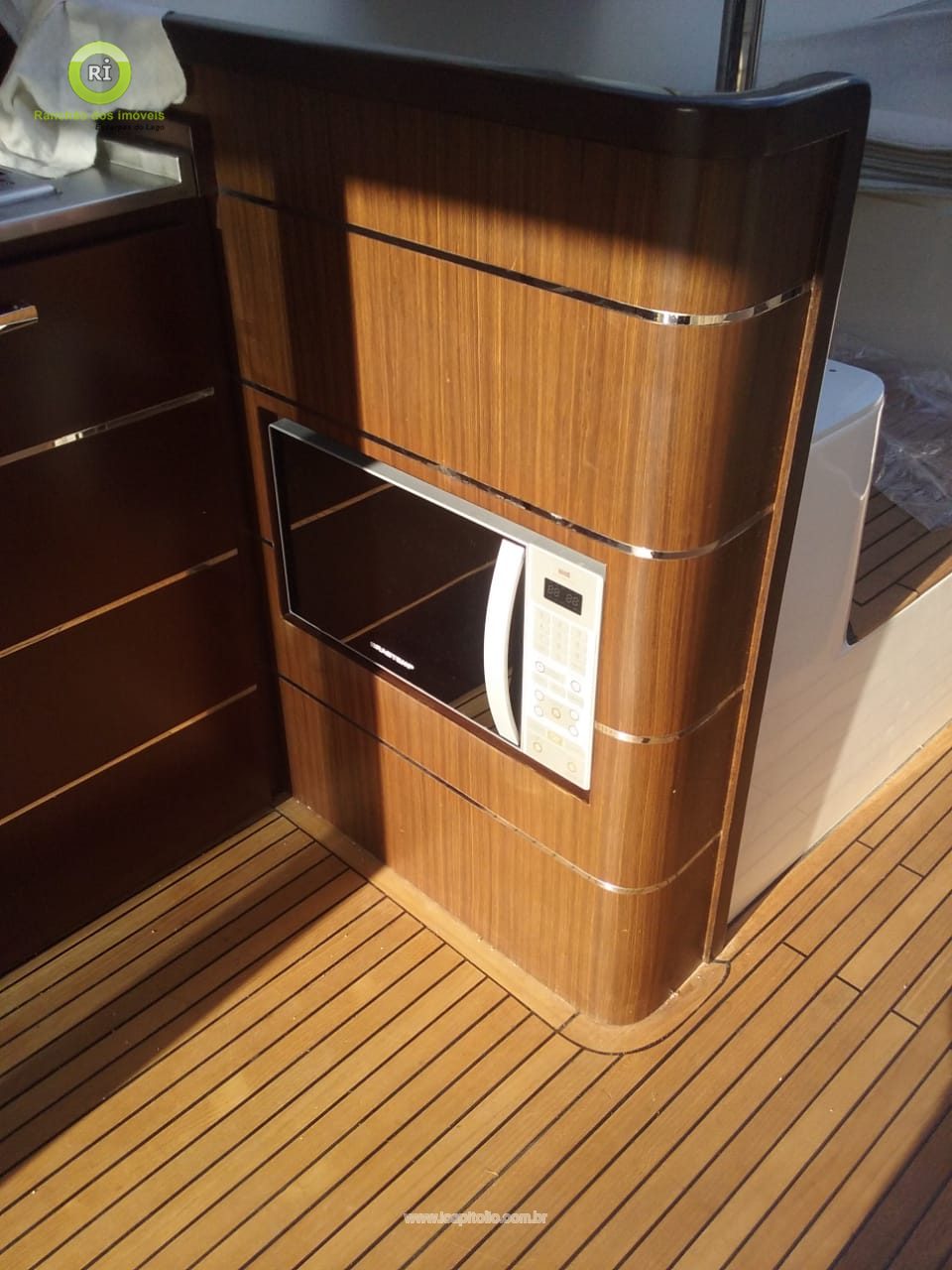 Luxury Yacht for Rent in Escarpas do Lago - Foto 9