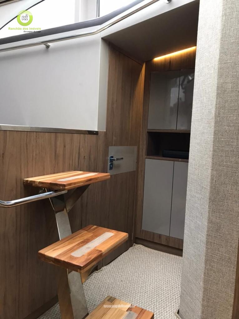 Boat for Rent in Escarpas do Lago - Foto 9